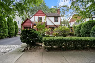 304 Kilburn Road S, Garden City, NY 11530 - Photo 1