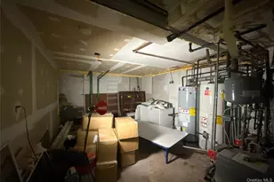 190-05 48th Ave, Fresh Meadows, NY 11365 - Photo 35