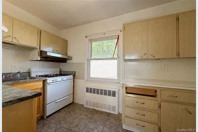 19005 48th Avenue, Fresh Meadows, NY 11365 - Photo 25