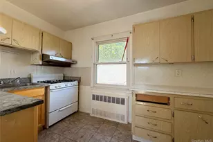 190-05 48th Ave, Fresh Meadows, NY 11365 - Photo 25