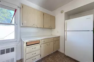 190-05 48th Ave, Fresh Meadows, NY 11365 - Photo 27