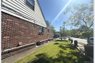 19005 48th Avenue, Fresh Meadows, NY 11365 - Photo 7