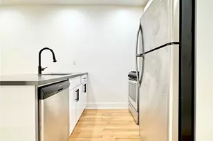 32-86 33rd St, Astoria, NY 11106 - Photo 3