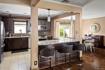 504 Saddle Ridge Road, Woodmere, NY 11598 - Photo 3