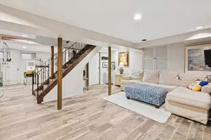 52-11 Redfield St, Douglaston, NY 11362 - Photo 25