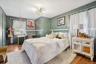 52-11 Redfield St, Douglaston, NY 11362 - Photo 19