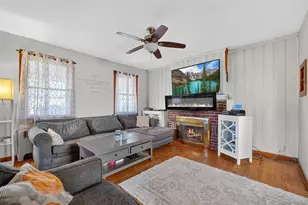 17 Fishkill Hook Rd, Hopewell Junction, NY 12533 - Photo 7