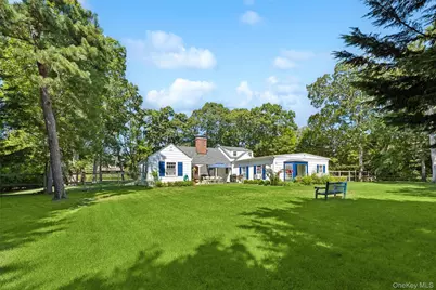 35 Sheppard Street, Quiogue, NY 11978 - Photo 15