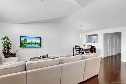 704 Breton Way #704, Glen Cove, NY 11542 - Photo 7