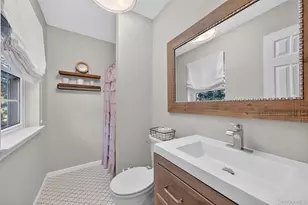 126 Foxwood Dr S, Newburgh, NY 12550 - Photo 29