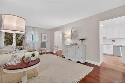 126 Foxwood Dr S, Newburgh, NY 12550 - Photo 9