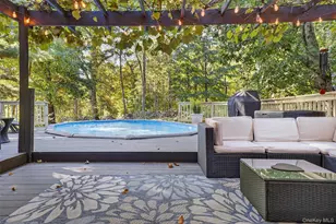 126 Foxwood Dr S, Newburgh, NY 12550 - Photo 37