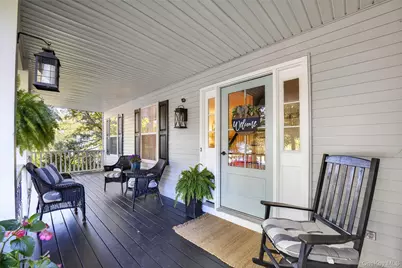 126 Foxwood Dr S, Newburgh, NY 12550 - Photo 7