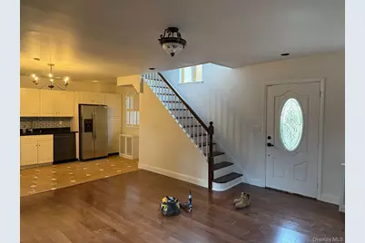 215 Middle Neck Road #D3, Great Neck, NY 11021 - Photo 7