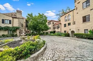 215 Middle Neck Rd, Great Neck, NY 11021 - Photo 27