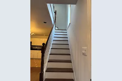 215 Middle Neck Road #D3, Great Neck, NY 11021 - Photo 13