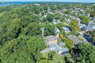 53-21 240th St, Douglaston, NY 11362 - Photo 39