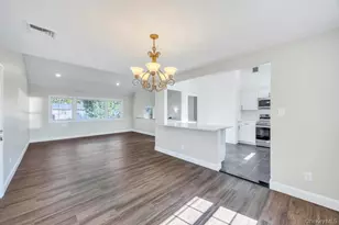 2 Pearl Pl, Greenlawn, NY 11740 - Photo 9