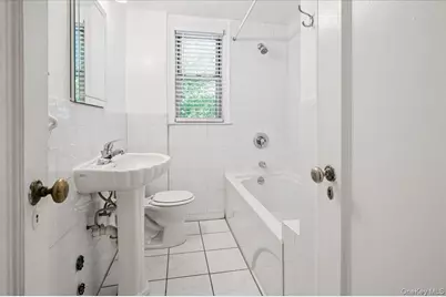 3 Campus Pl #1C, Scarsdale, NY 10583 - Photo 11