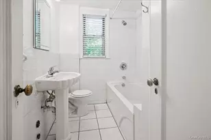 3 Campus Pl, Scarsdale, NY 10583 - Photo 11