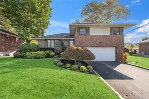 17 Center Dr, Syosset, NY 11791 - Photo 29