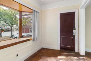 70-21 72nd Pl, Glendale, NY 11385 - Photo 3