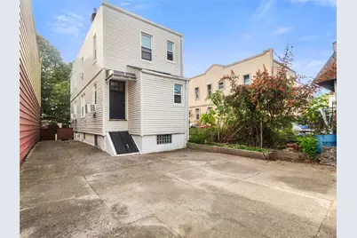 7021 72nd Place, Glendale, NY 11385 - Photo 15