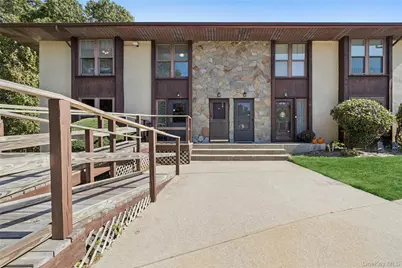 2 Dogwood Ct #2, Selden, NY 11784 - Photo 17