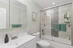 2 Dogwood Ct, Selden, NY 11784 - Photo 15