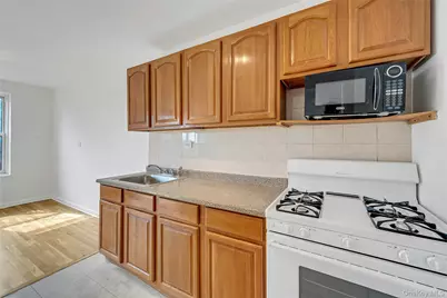 5730 Mosholu Avenue #5F, Bronx, NY 10471 - Photo 3