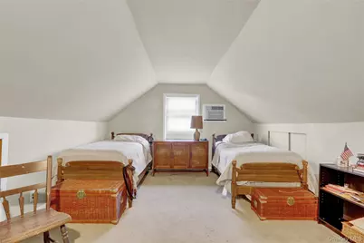 60 Elizabeth Drive, Bethpage, NY 11714 - Photo 13