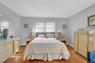 60 Elizabeth Dr, Bethpage, NY 11714 - Photo 11