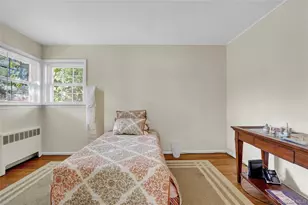 60 Elizabeth Dr, Bethpage, NY 11714 - Photo 9