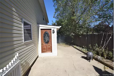 436 Herzel Boulevard, West Babylon, NY 11704 - Photo 37