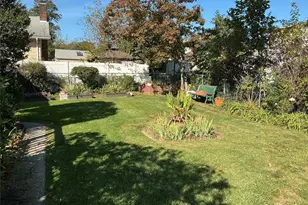 537 Church St, Westbury, NY 11590 - Photo 19