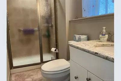 537 Church Street, Westbury, NY 11590 - Photo 11