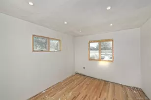 221 Burr Rd, East Northport, NY 11731 - Photo 9