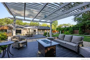 102 Sycamore Cir, Stony Brook, NY 11790 - Photo 35