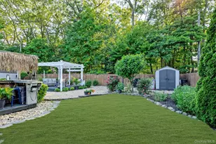 102 Sycamore Cir, Stony Brook, NY 11790 - Photo 37