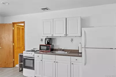 102 Sycamore Circle, Stony Brook, NY 11790 - Photo 31