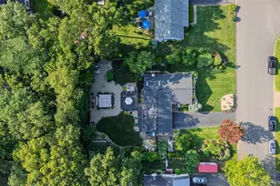 102 Sycamore Cir, Stony Brook, NY 11790 - Photo 43