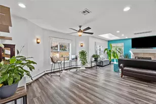 102 Sycamore Cir, Stony Brook, NY 11790 - Photo 17