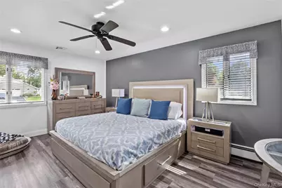 102 Sycamore Circle, Stony Brook, NY 11790 - Photo 23