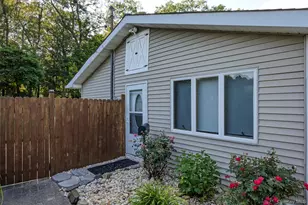 102 Sycamore Cir, Stony Brook, NY 11790 - Photo 27