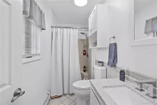 102 Sycamore Cir, Stony Brook, NY 11790 - Photo 25