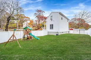 4 Willow Rd, Rocky Point, NY 11778 - Photo 25