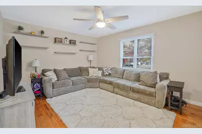 4 Willow Road, Rocky Point, NY 11778 - Photo 7