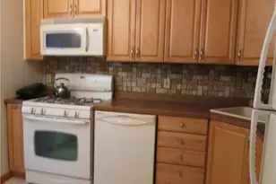 53 Doxbury Ln, Suffern, NY 10901 - Photo 3