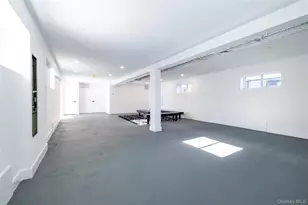 35 Ostend Rd, Island Park, NY 11558 - Photo 19