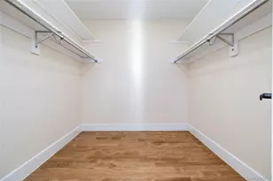 35 Ostend Rd, Island Park, NY 11558 - Photo 9